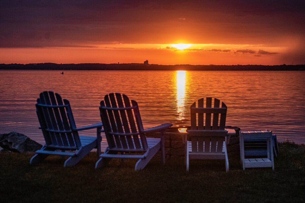 peggy sue zinn ZEiKpJk6b1I unsplash traverse city michigan icle